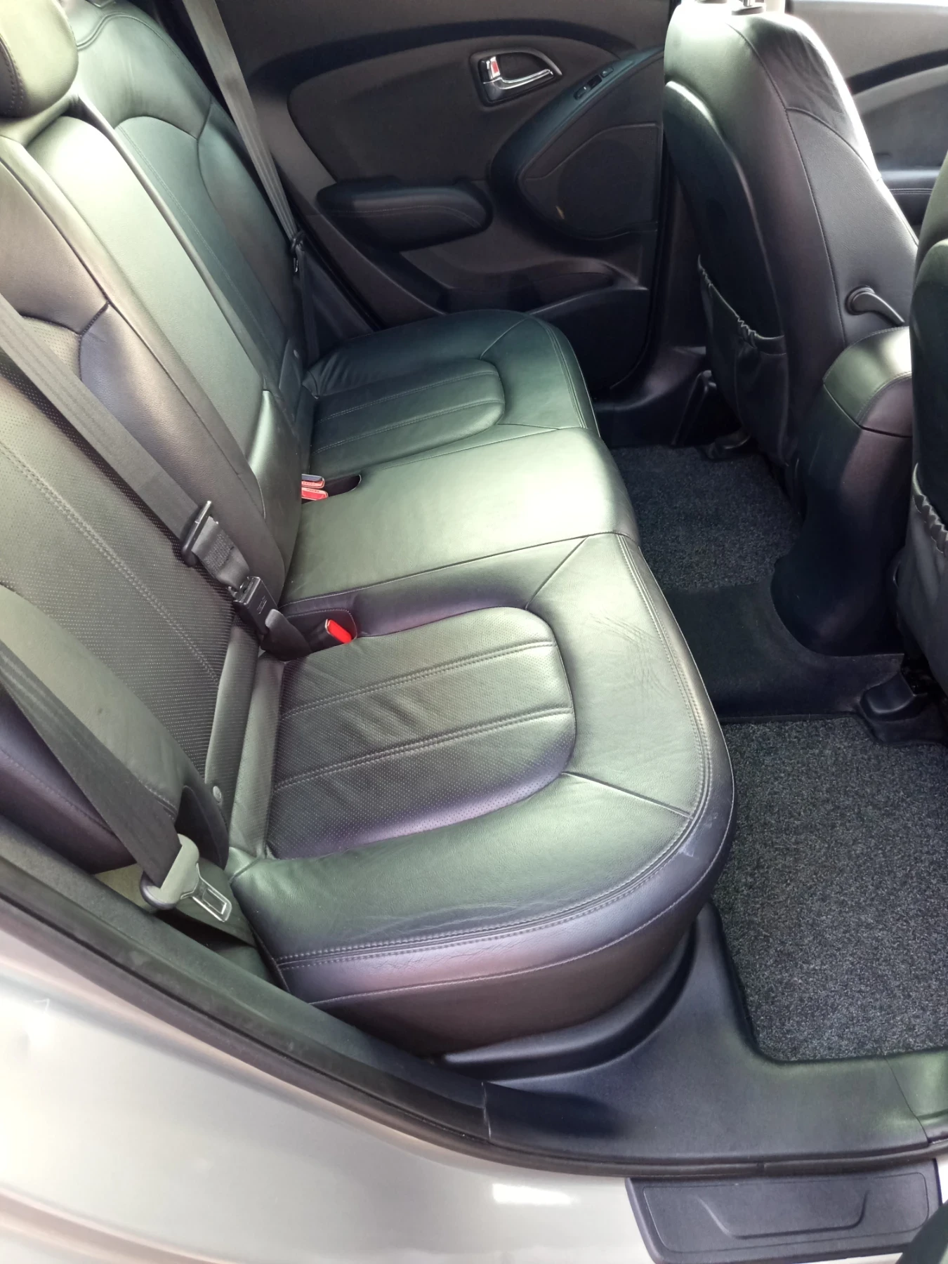 Hyundai IX35, снимка 9 - Автомобили и джипове - 55746942