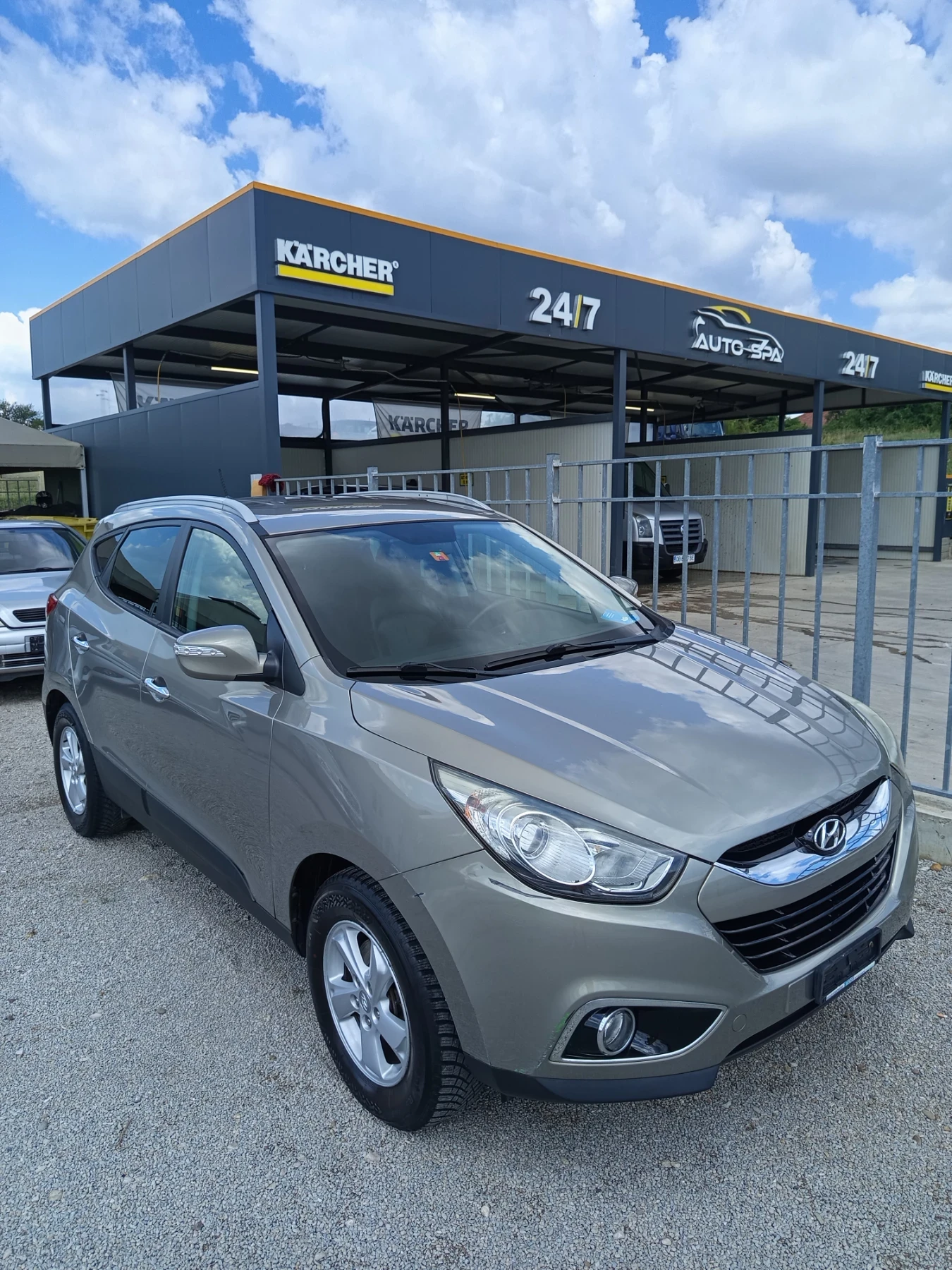 Hyundai IX35, снимка 2 - Автомобили и джипове - 55746942