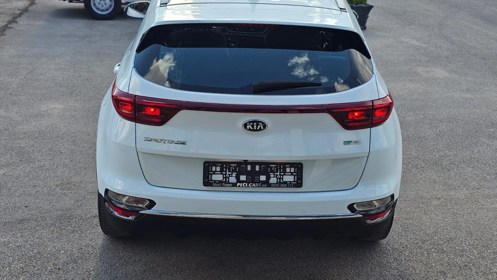 Kia Sportage 1.6i LPG 6SP IT-ПЪЛНА ИСТОРИЯ-ТОП СЪСТ.-ЛИЗИНГ, снимка 5 - Автомобили и джипове - 55951390
