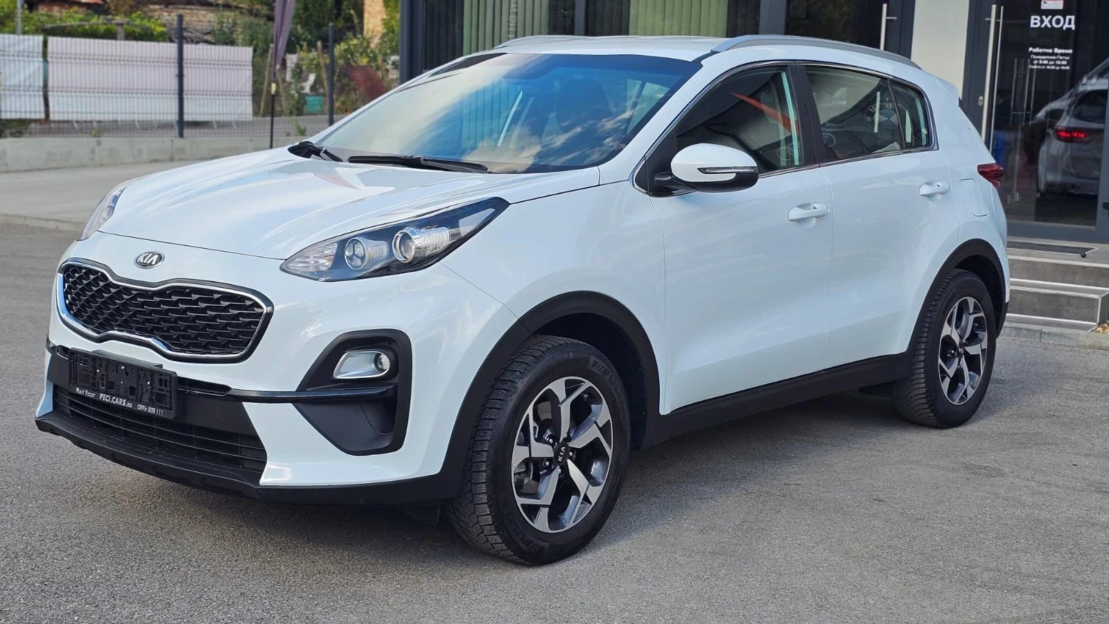 Kia Sportage 1.6i LPG 6SP IT-ПЪЛНА ИСТОРИЯ-ТОП СЪСТ.-ЛИЗИНГ, снимка 3 - Автомобили и джипове - 55951390