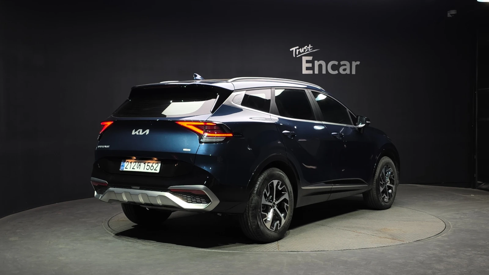 Kia Sportage Hybrid Signature 4WD, снимка 2 - Автомобили и джипове - 56046379
