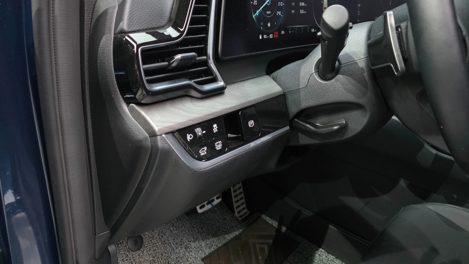 Kia Sportage Hybrid Signature 4WD, снимка 4 - Автомобили и джипове - 56046379
