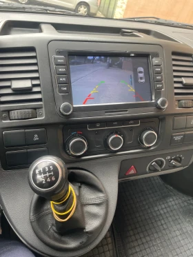 VW T5 2.0 TDI ПЪТНИЧЕСКИ NAVI ANDROID, снимка 10 - Бусове и автобуси - 53158019
