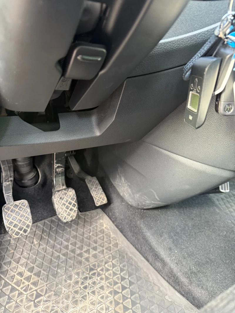 VW Caravelle, снимка 14 - Бусове и автобуси - 52568236