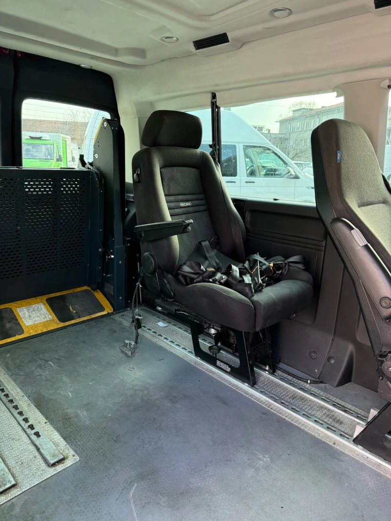 VW Caravelle, снимка 6 - Бусове и автобуси - 52568236