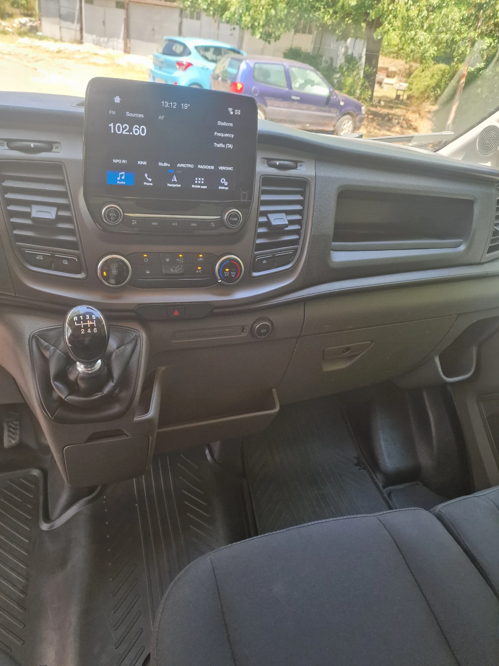 Ford Transit 2.0 170кс Холандия, снимка 11 - Бусове и автобуси - 55438012