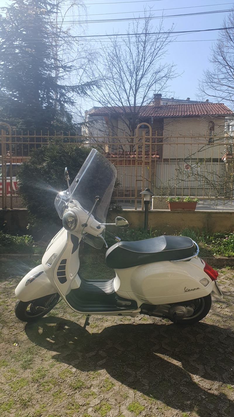 Vespa GTS 300, снимка 2 - Мотоциклети и мототехника - 45177134