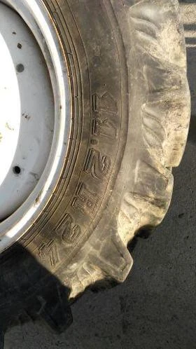 Друг вид Внос 11.2R24  Гуми 2.бр, снимка 2