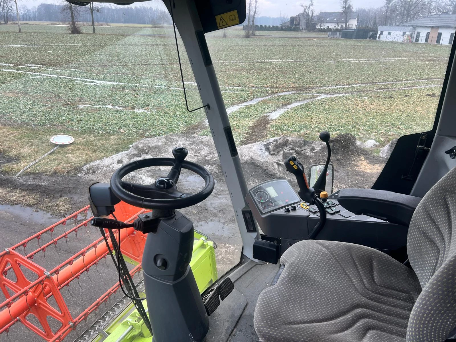 Комбайн Claas AVERO 240 + CLAAS C430 С КОЛИЧКА ЛИЗИНГ - изображение 6