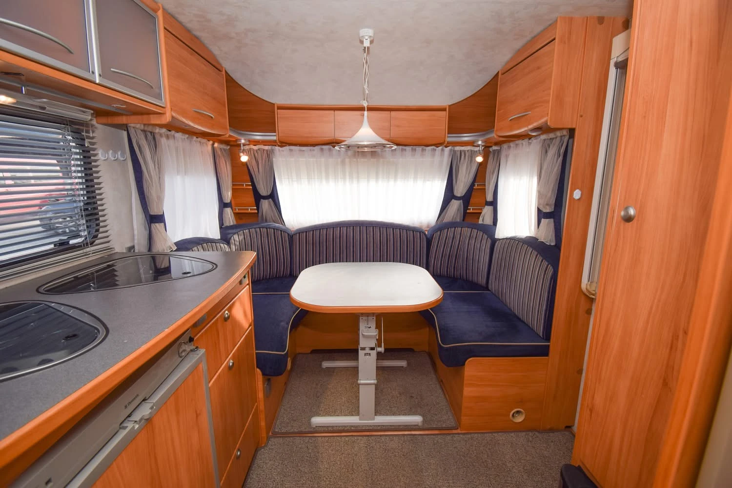 �������� Adria  Adora 542 UT+ MOTOR MOVER/SAFARI ROOM | Mobile.bg � ����������� 6