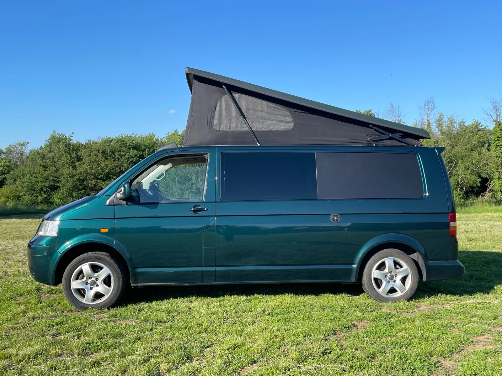 Кемпер VW T5 Camper, снимка 3 - Каравани и кемпери - 54718048