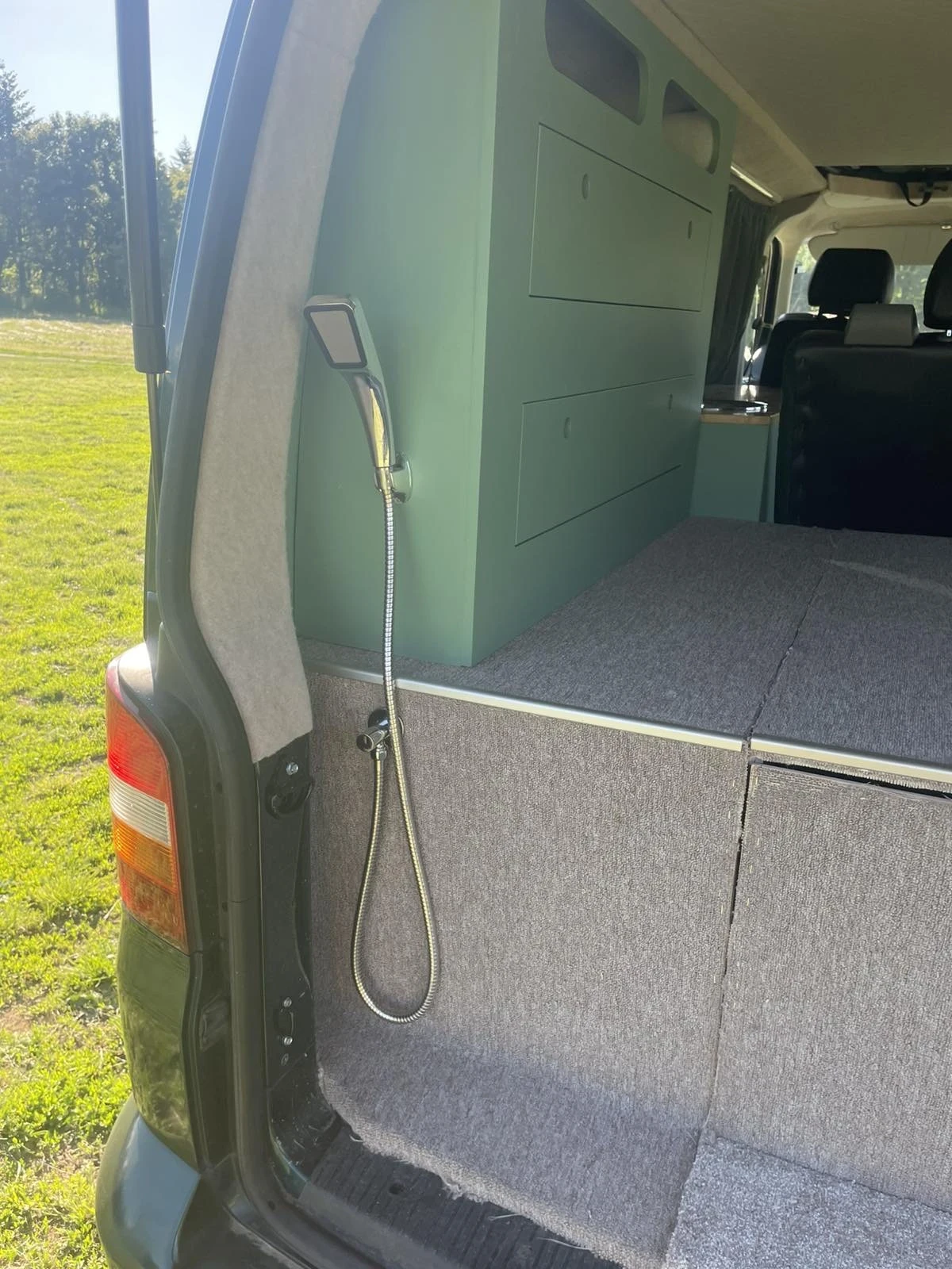 Кемпер VW T5 Camper, снимка 13 - Каравани и кемпери - 54718048