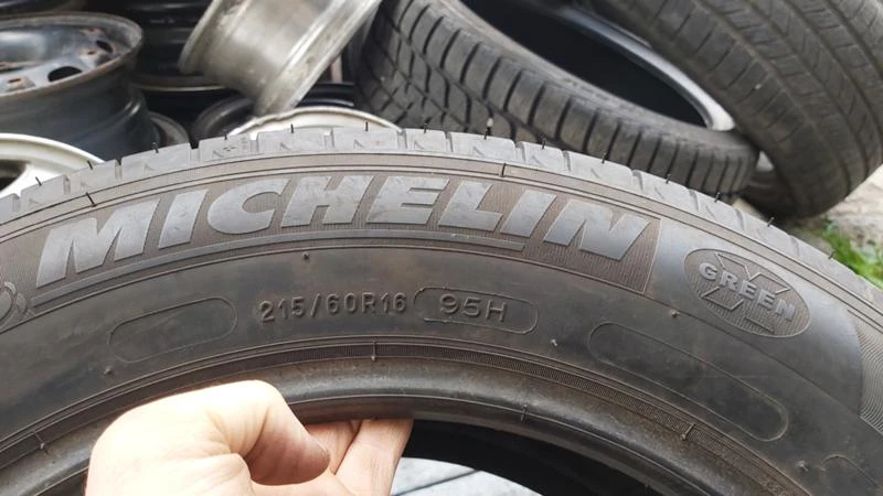 Гуми Летни 215/60R16, снимка 5 - Гуми и джанти - 28767997