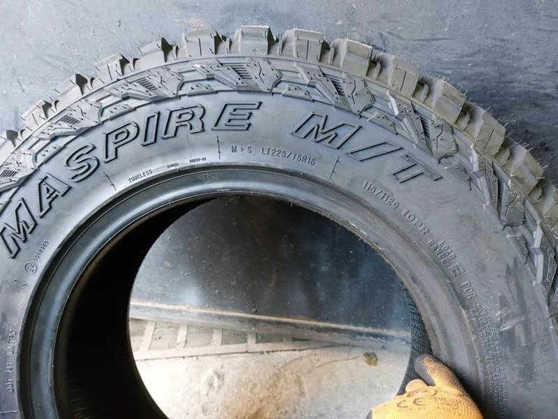 Гуми Всесезонни 225/75R16, снимка 7 - Гуми и джанти - 36801581