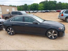 Mercedes-Benz C 300 4MATIC, снимка 13