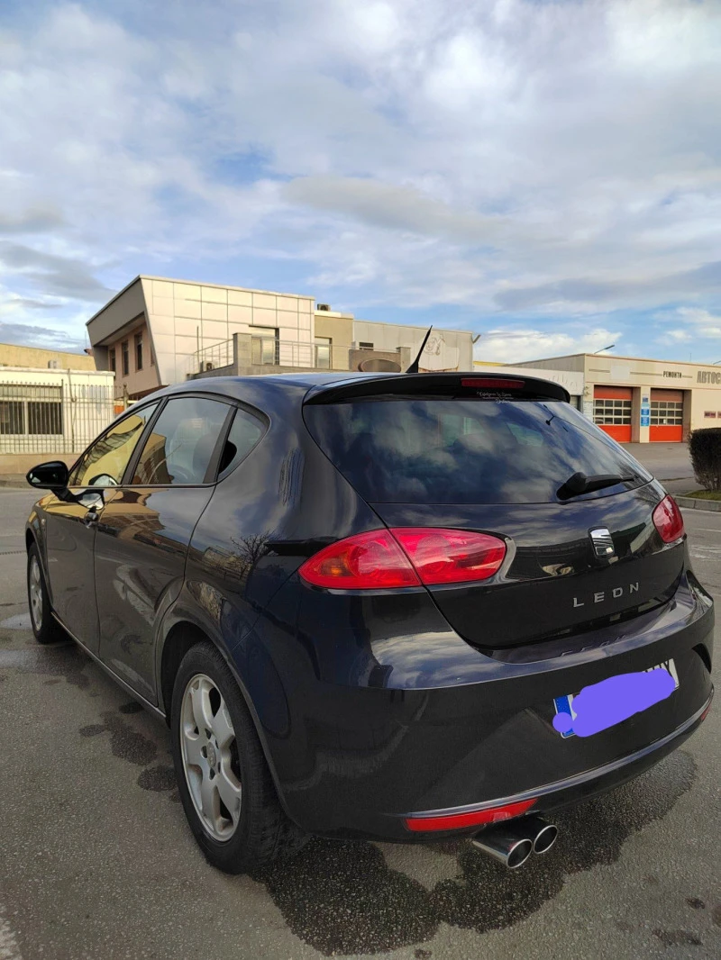 Seat Leon  Автоматик, снимка 9 - Автомобили и джипове - 46691695