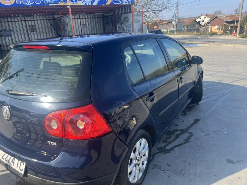 VW Golf 5, снимка 3 - Автомобили и джипове - 48019479