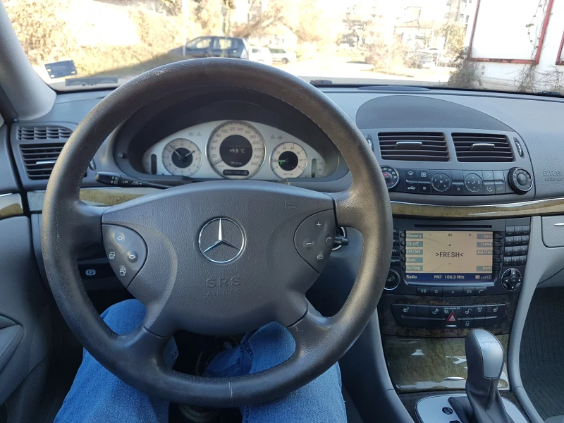 Mercedes-Benz E 240 Avantgarde, ГАЗ, снимка 11 - Автомобили и джипове - 48017189