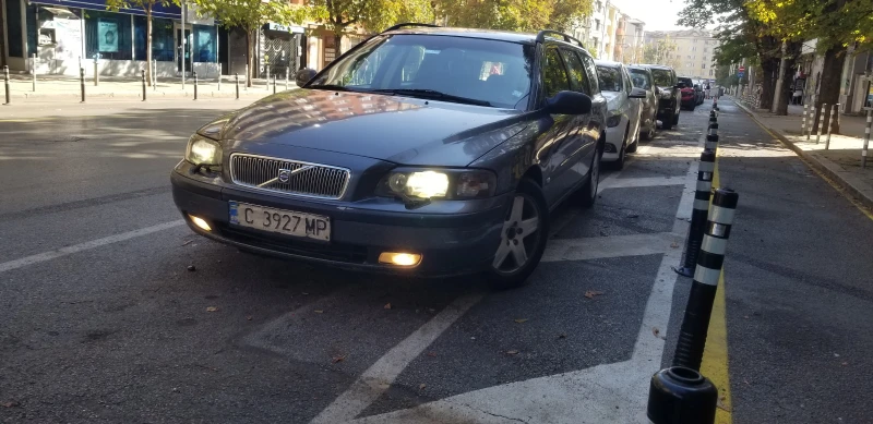 Volvo V70 V70 AWD, снимка 2 - Автомобили и джипове - 48300774