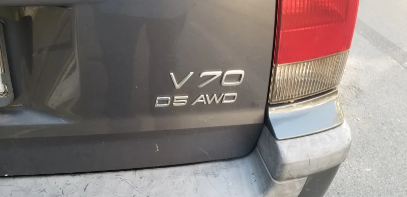 Volvo V70 V70 AWD, снимка 8 - Автомобили и джипове - 48300774