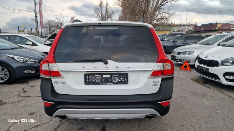 Volvo Xc70 2.4 AWD D4, снимка 6 - Автомобили и джипове - 48303156