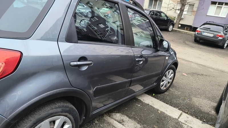 Suzuki SX4, снимка 4 - Автомобили и джипове - 48664366