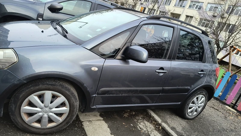 Suzuki SX4, снимка 3 - Автомобили и джипове - 48664366