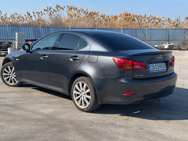 Lexus IS 220d, снимка 4 - Автомобили и джипове - 49022211