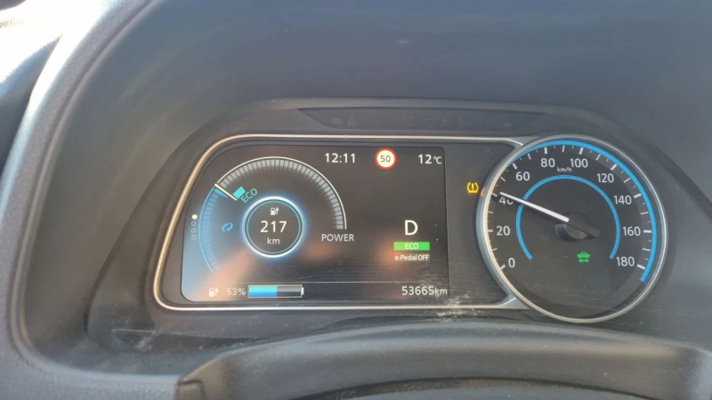 Nissan Leaf  62 kWh e+ Acenta Limousine, снимка 8 - Автомобили и джипове - 52837640