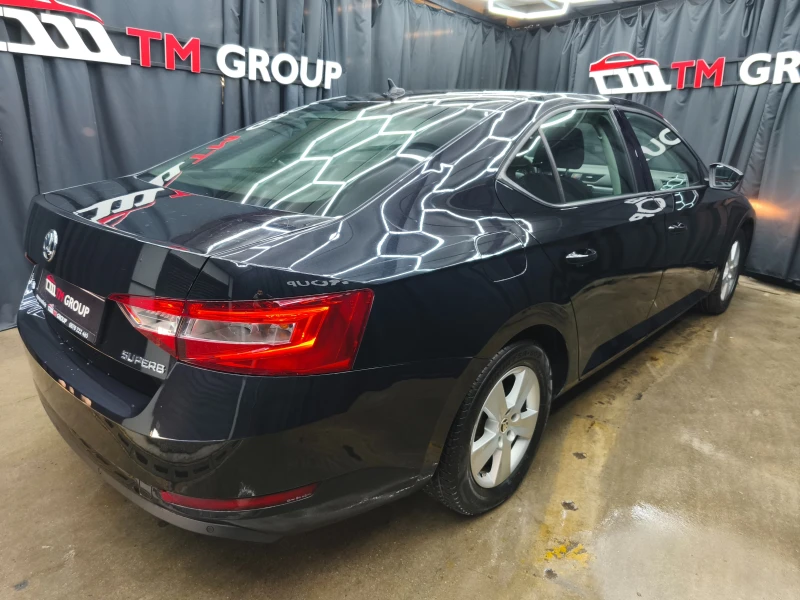 Skoda Superb 2.0TDI Automatic 150k.c E6B, снимка 4 - Автомобили и джипове - 52943391