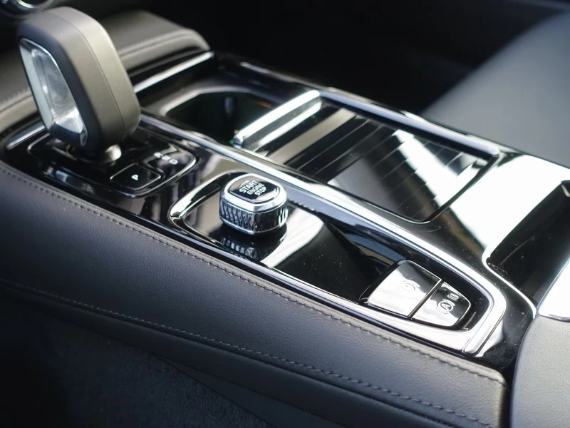 Volvo S90 T8 AWD Ultimate Dark FourC , снимка 12 - Автомобили и джипове - 53539112