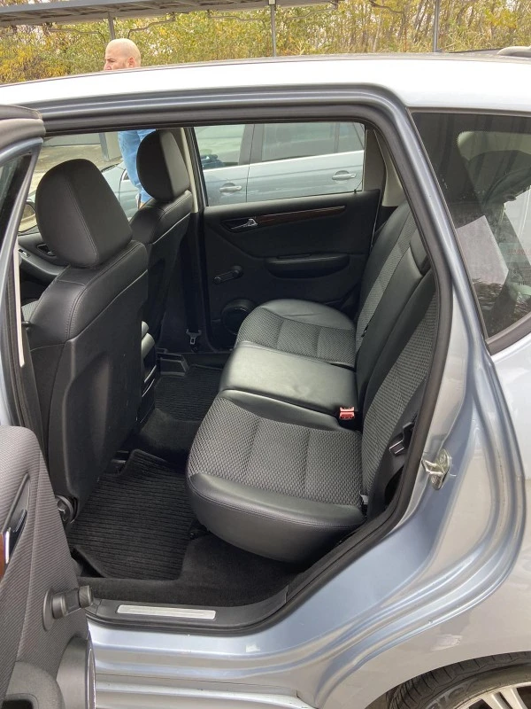 Mercedes-Benz A 180  - изображение 2