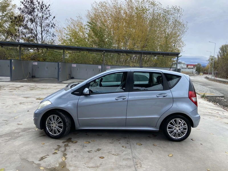 Mercedes-Benz A 180  - изображение 7