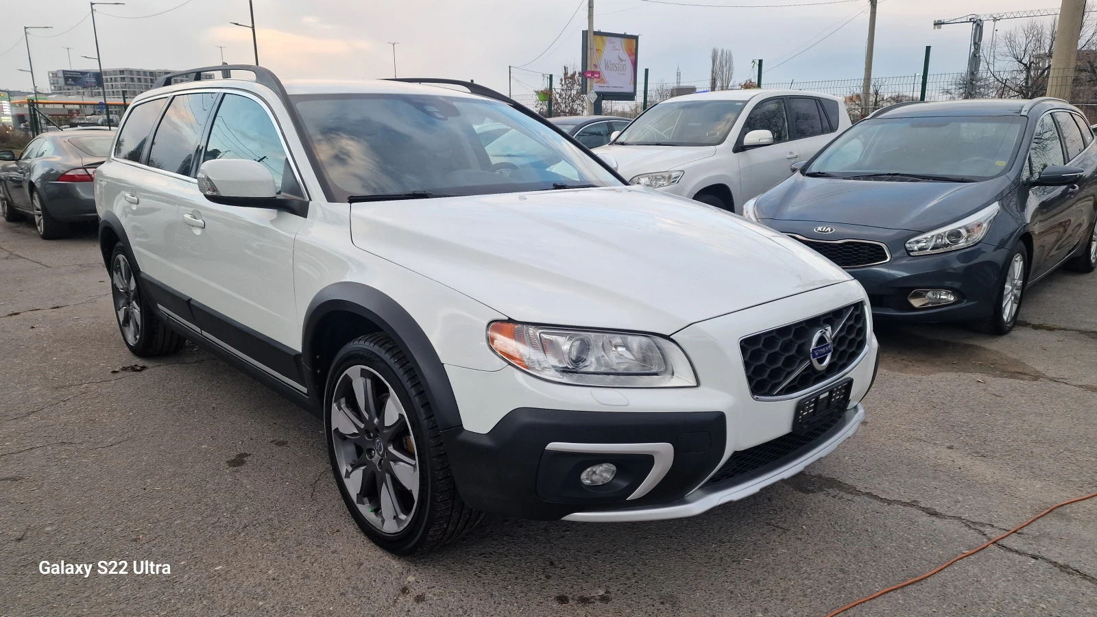 Volvo Xc70 2.4 AWD D4 - изображение 4