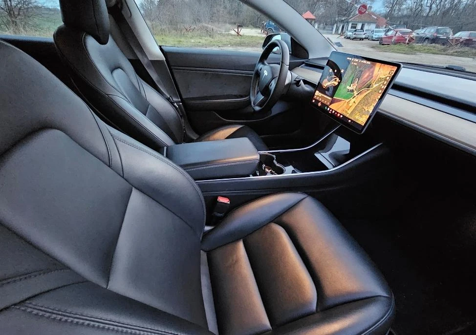 Tesla Model 3 Performance  | Mobile.bg   12