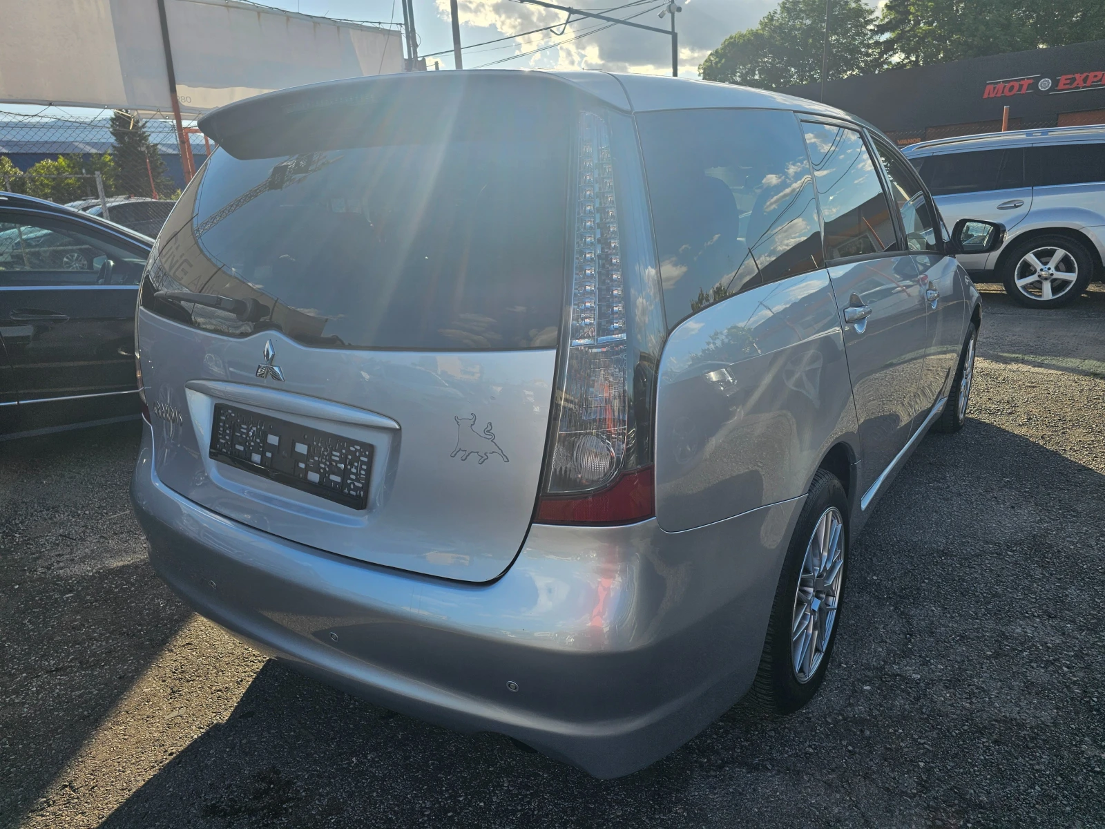Mitsubishi Grandis 2.4I AUTOMAT - изображение 4