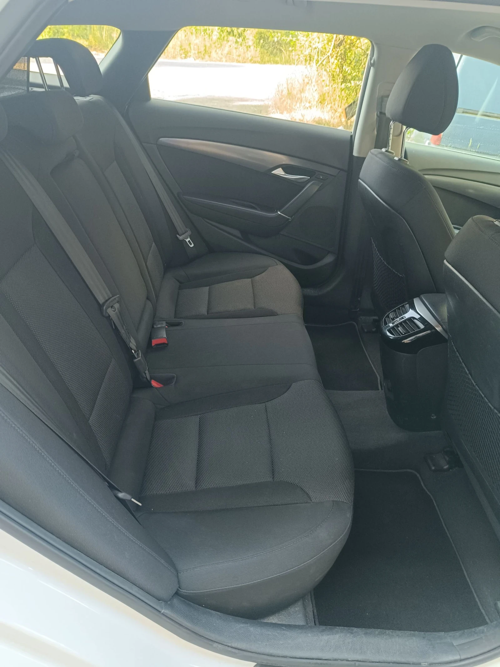 Hyundai I40 1.7 CRDI  - изображение 8