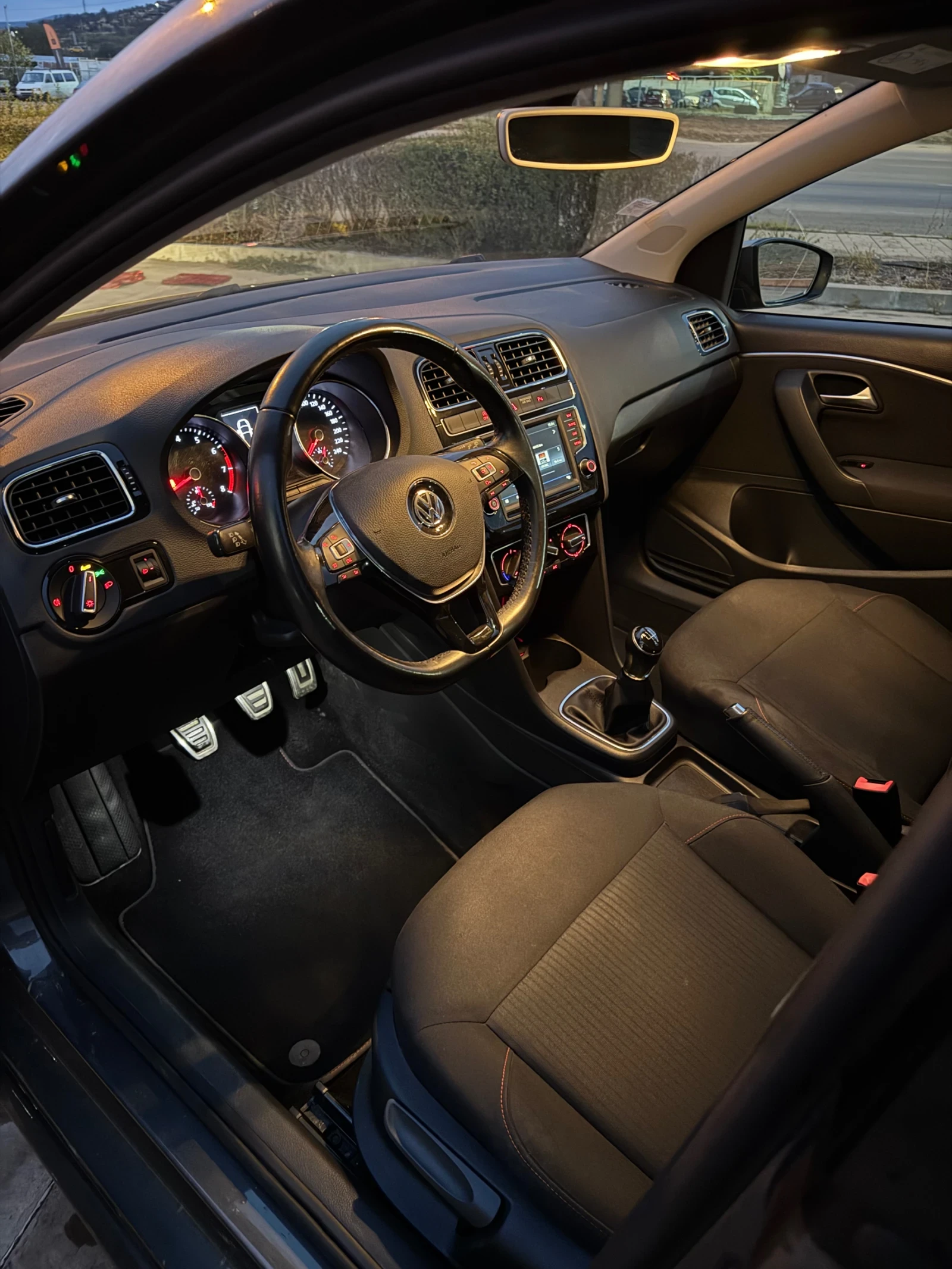 VW Polo  - изображение 10