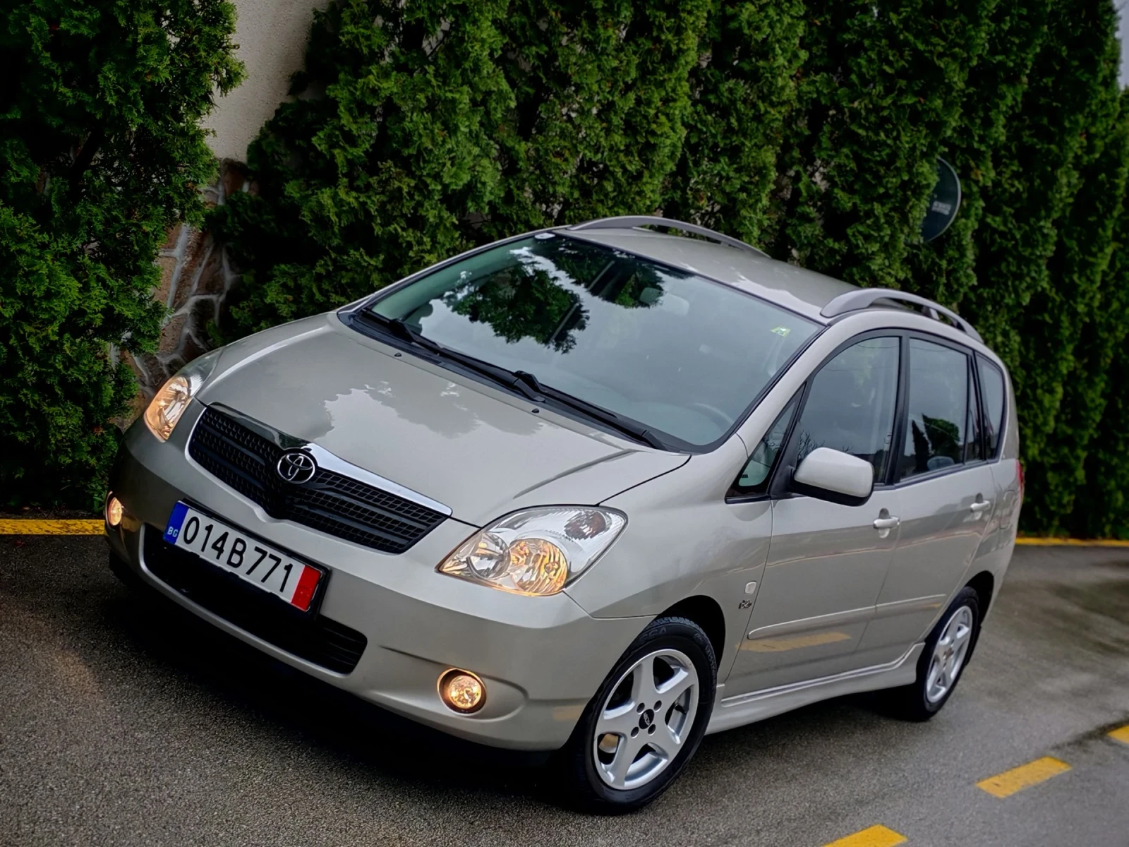 Toyota Corolla verso 2.0D4D(90)* COMFORT-EDITION * НОВ ВНОС*  - изображение 2