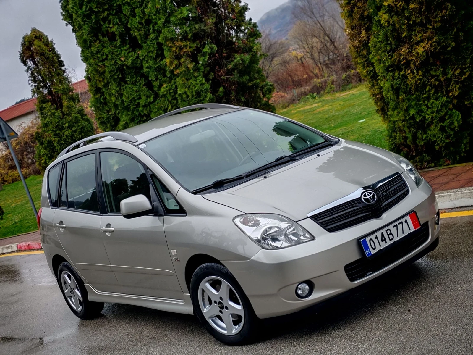 Toyota Corolla verso 2.0D4D(90)* COMFORT-EDITION * НОВ ВНОС*  - изображение 10