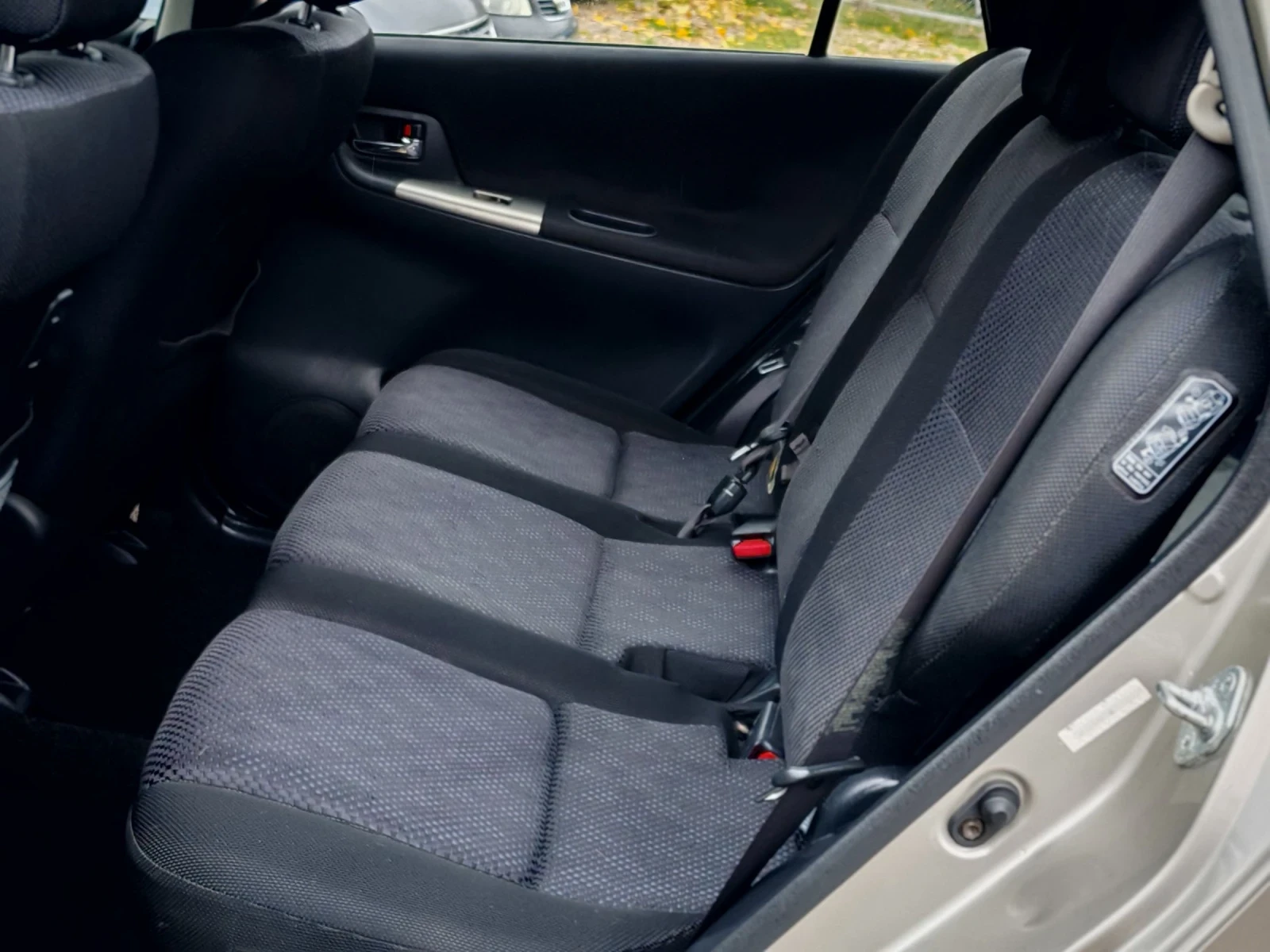 Toyota Corolla verso 2.0D4D(90)* COMFORT-EDITION *  *  | Mobile.bg   15