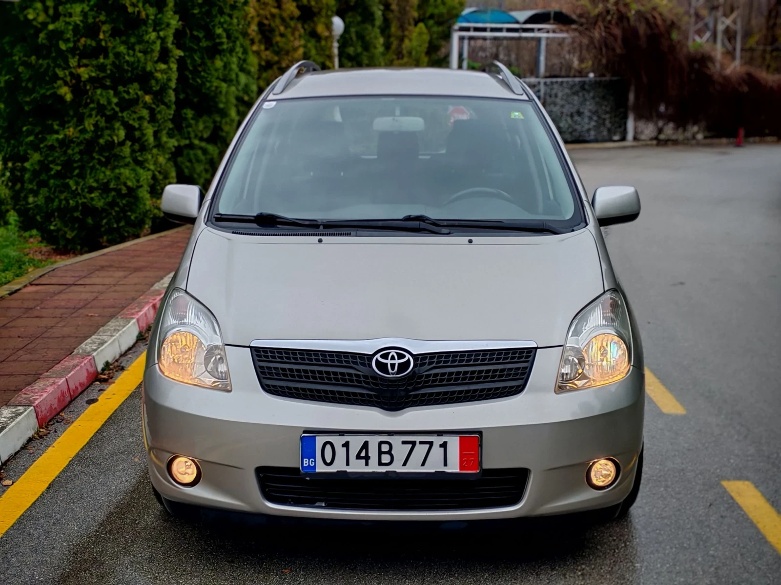 Toyota Corolla verso 2.0D4D(90)* COMFORT-EDITION *  *  | Mobile.bg   11