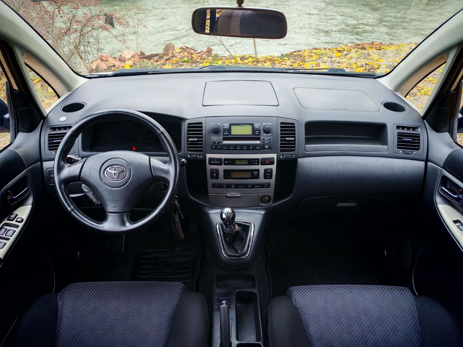 Toyota Corolla verso 2.0D4D(90)* COMFORT-EDITION *  *  | Mobile.bg   12