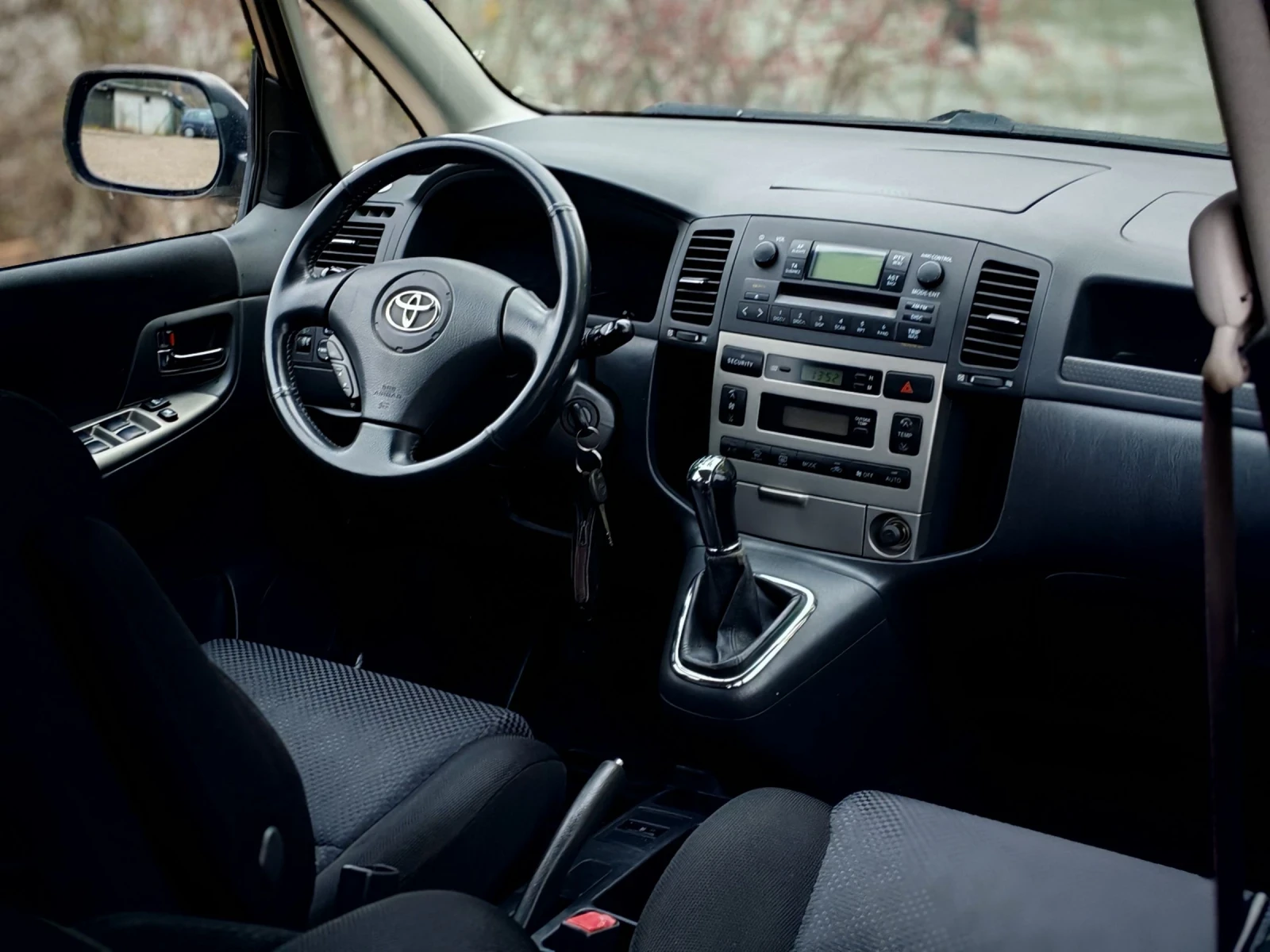 Toyota Corolla verso 2.0D4D(90)* COMFORT-EDITION *  *  | Mobile.bg   13