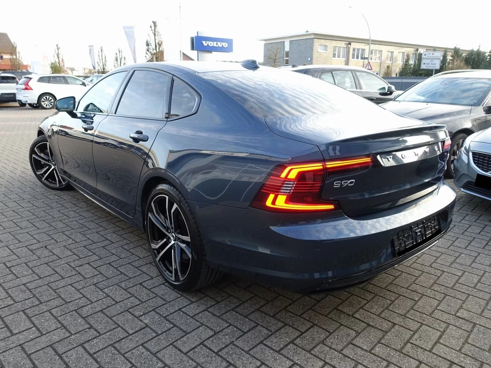 Volvo S90 T8 AWD Ultimate Dark FourC  - изображение 6