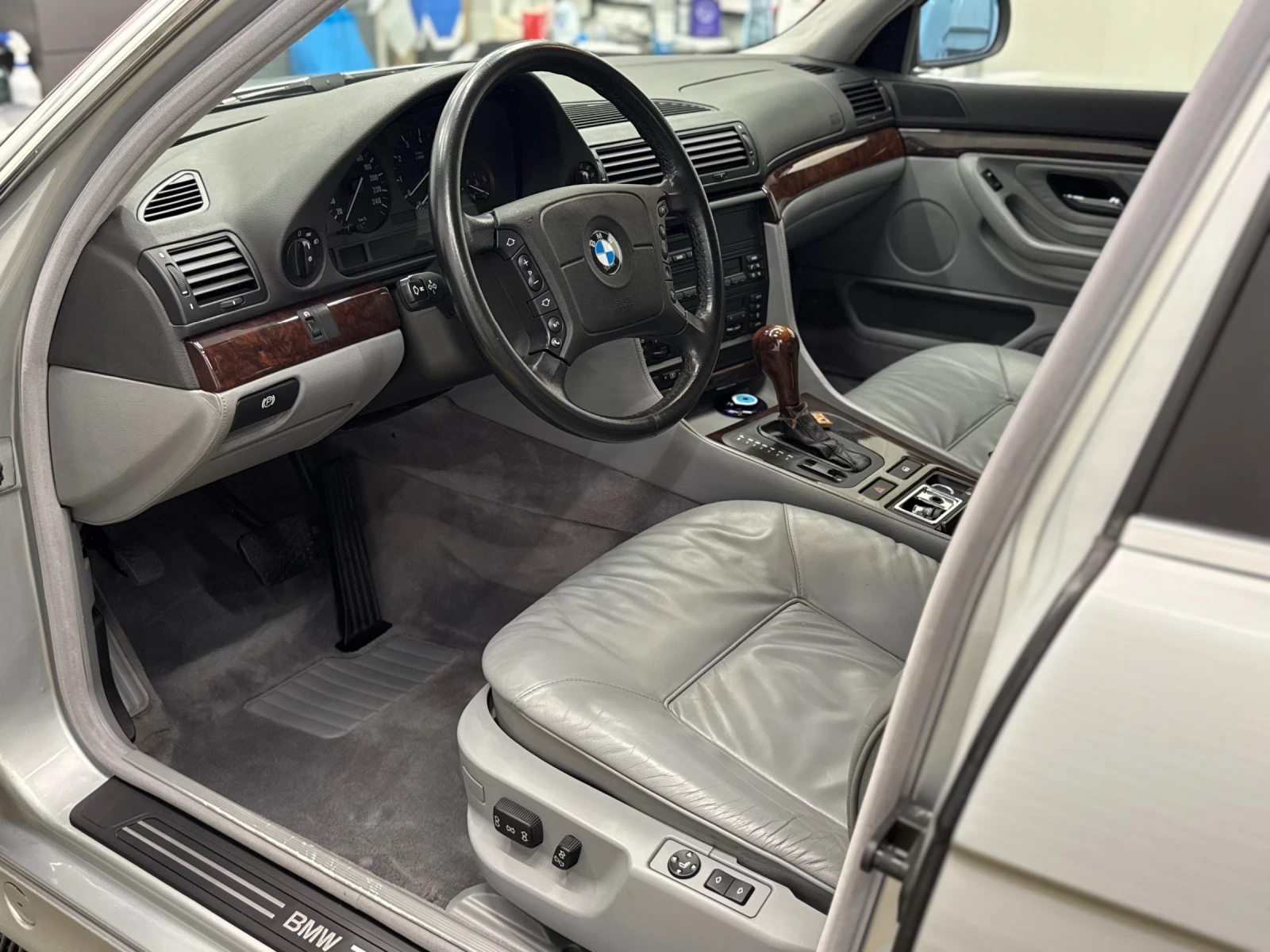 BMW 740 740iA M60B40, снимка 11 - Автомобили и джипове - 53774307