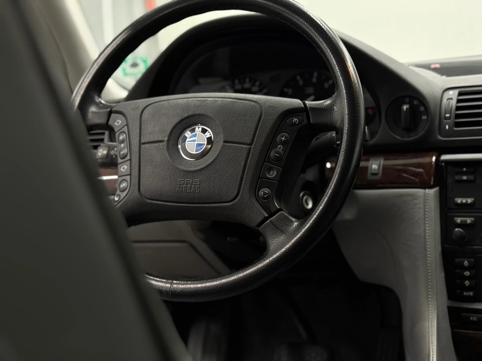 BMW 740 740iA M60B40, снимка 13 - Автомобили и джипове - 53774307