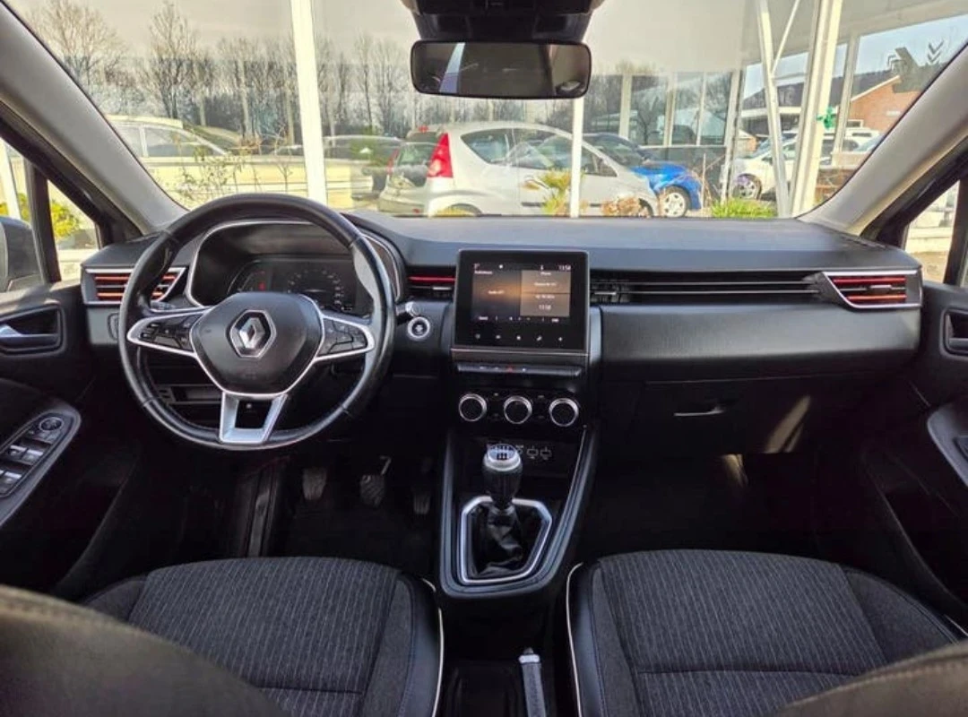 Renault Clio 1.5 DCI* INTeNSE* DIGITAL , снимка 6 - Автомобили и джипове - 54204018