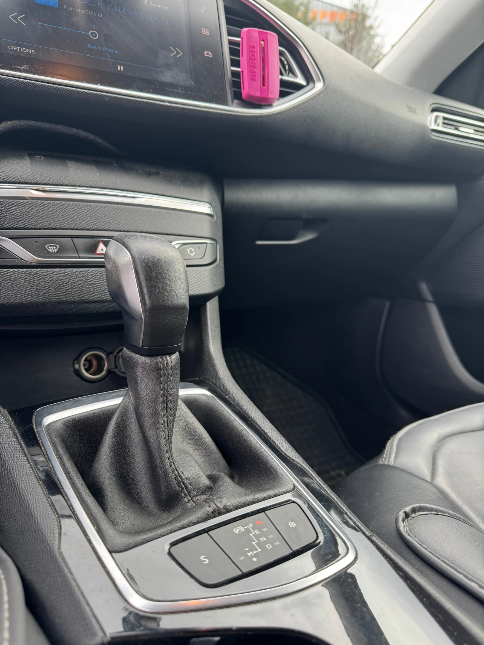 Peugeot 308 1.6, снимка 10 - Автомобили и джипове - 54381162