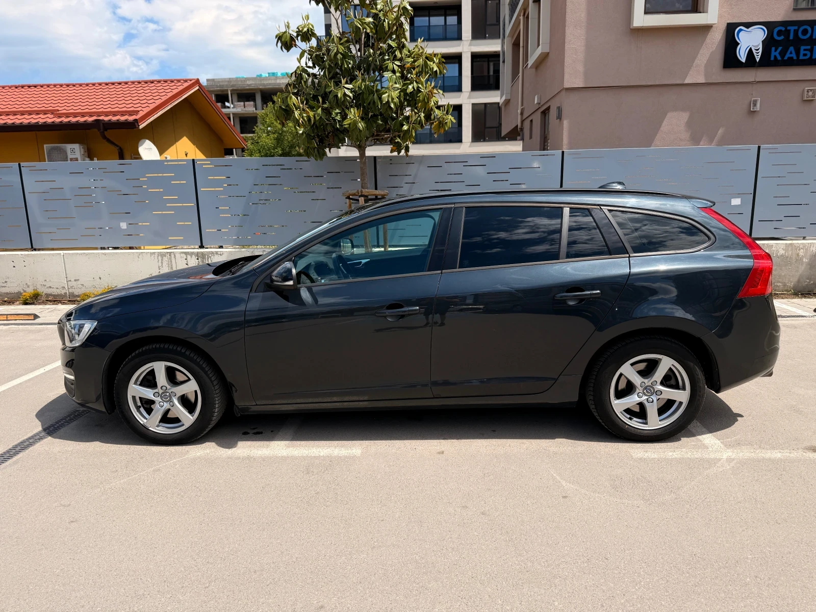 Volvo V60 метан (CNG), снимка 8 - Автомобили и джипове - 54596148